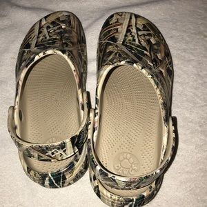 Camo crocs